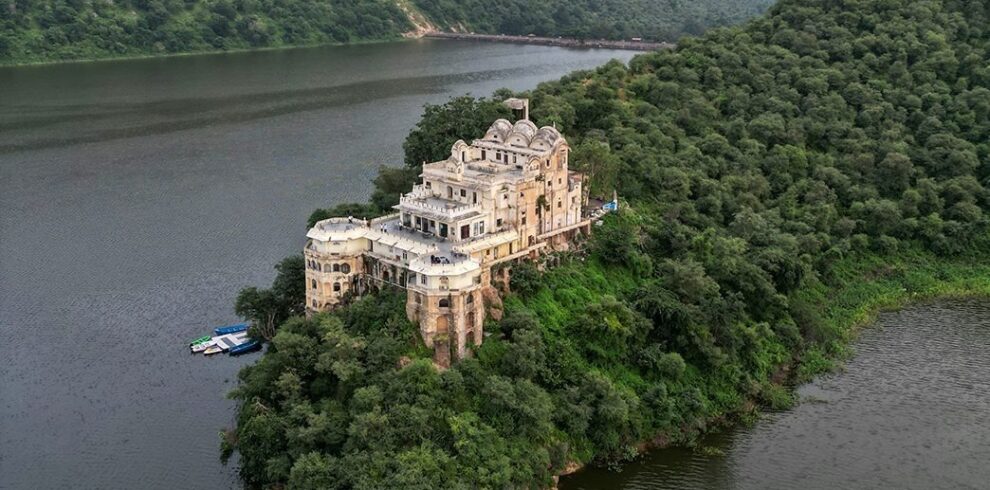 94e3bfff-9a62-4c7d-af50-d2561b33da2f